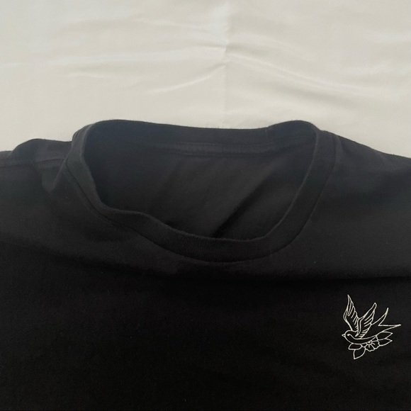 Rose & Dagger Graphic Tee - Picture 3 of 3